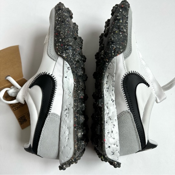 Nike Waffle Racer Crater Summit White Black Photon Dust 6 NWT - Picture 5 of 12